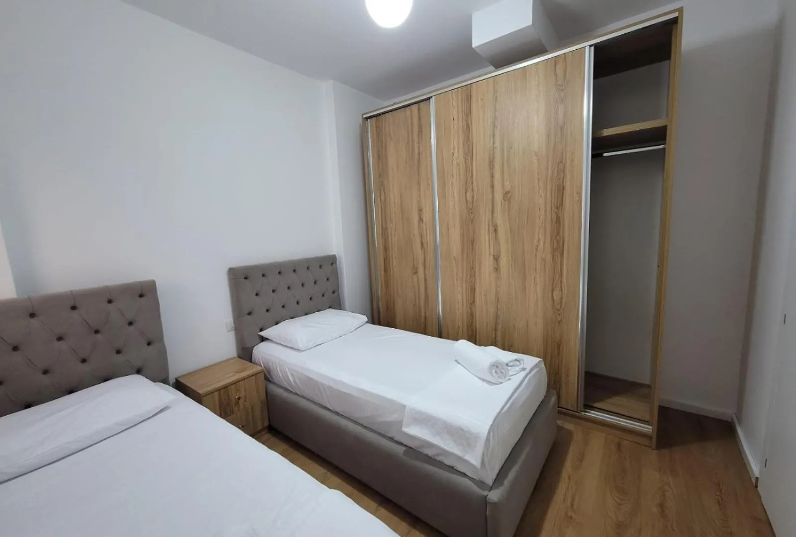Enes Apartment Tirane