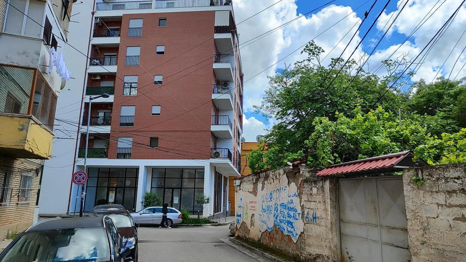 Enes Apartment Tirane